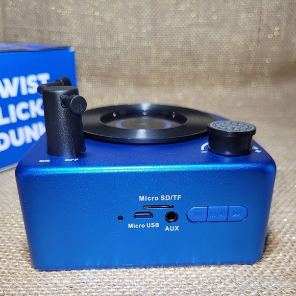 Oreo DJ Box Speaker New in Box Bluetooth Aux Micro SD Promo Limited Edition Rare - Picture 3 of 5